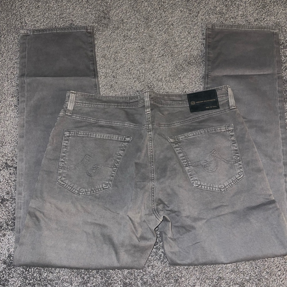 AG The Graduate Tailored Leg Size 36 (NWOT)